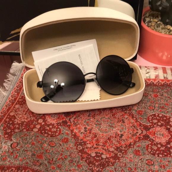 Michael Kors Accessories - EUC Michael Kors Sunnies